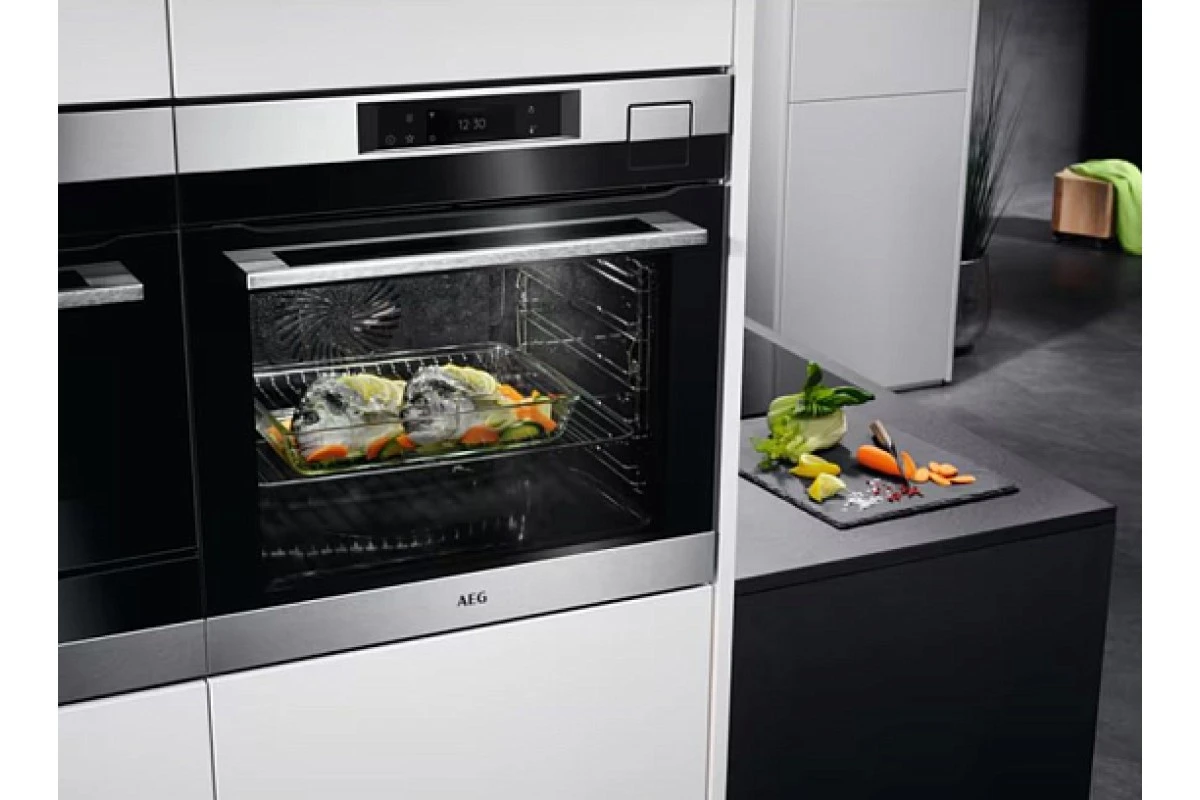 Духовой шкаф AEG BSK798380M