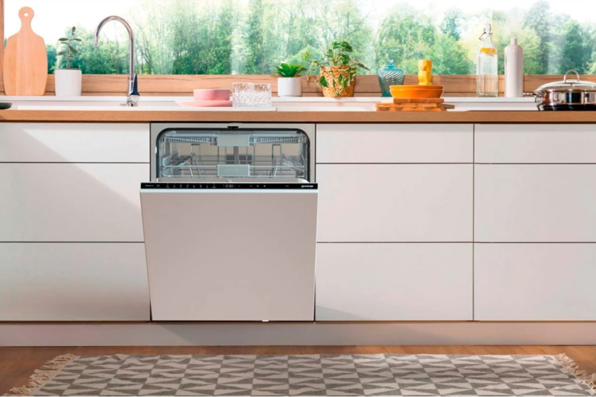 Встраиваемая посудомоечная машина Gorenje GV693C61AD
