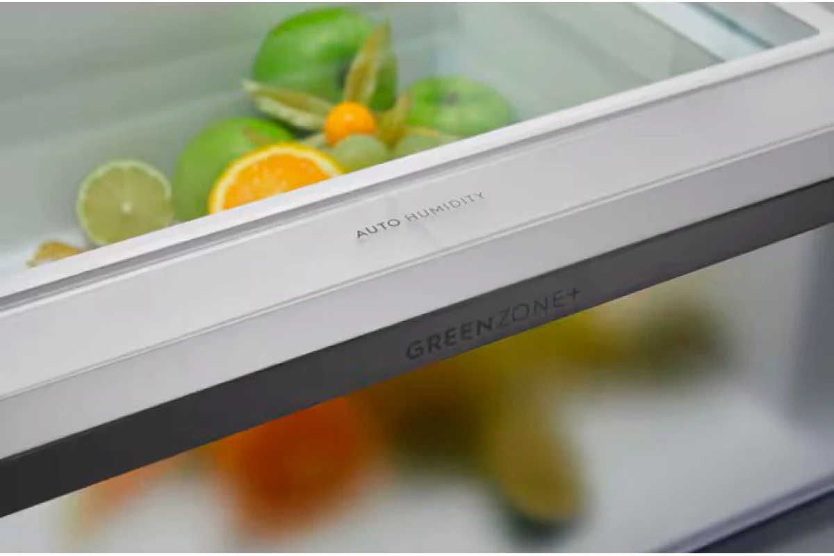 Встраиваемый холодильник Electrolux ENC8MD19S