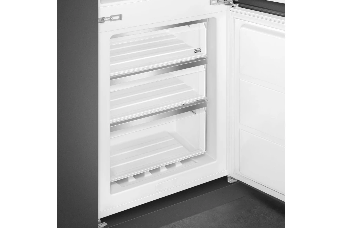 Встраиваемый холодильник Smeg C9174TN5D