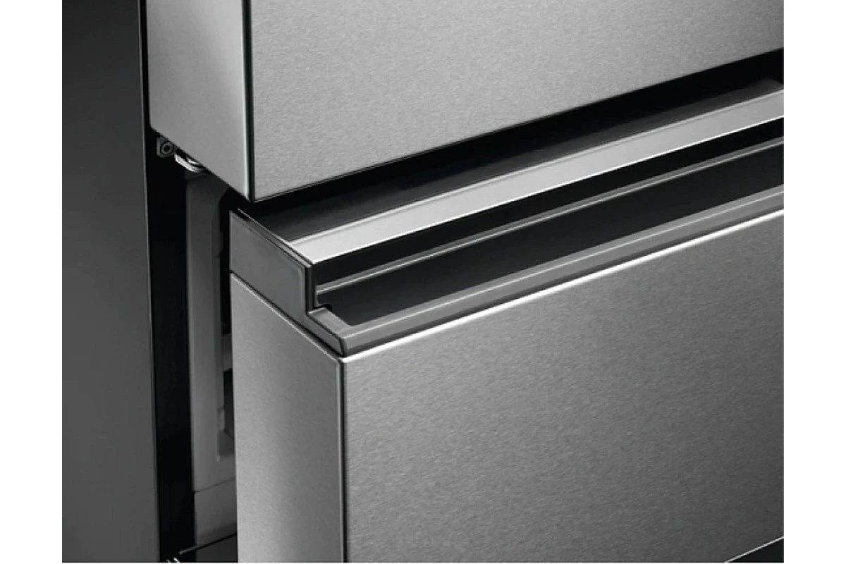 Холодильник Electrolux LLI9VF54X0