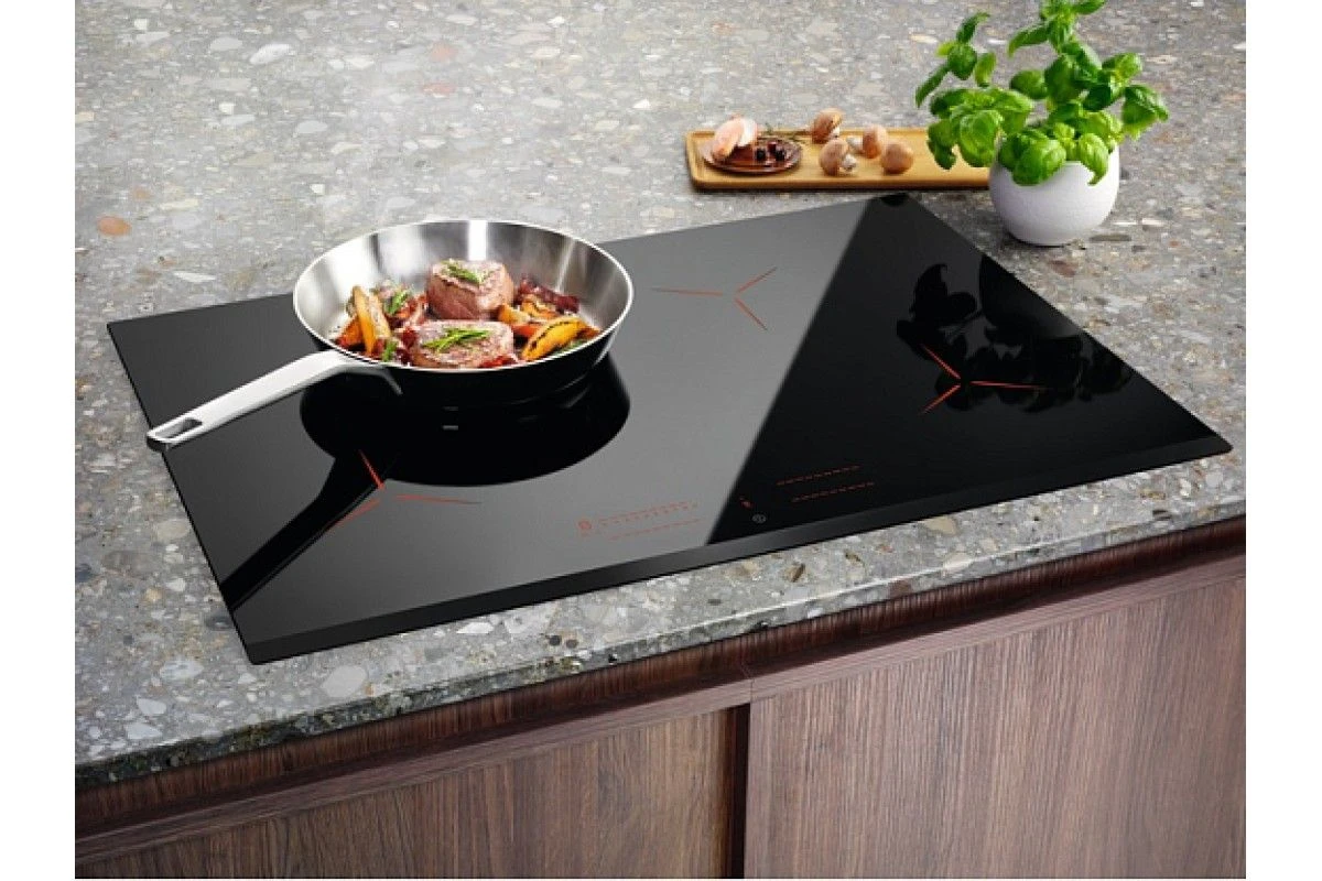 Варочная панель Electrolux EIP8146