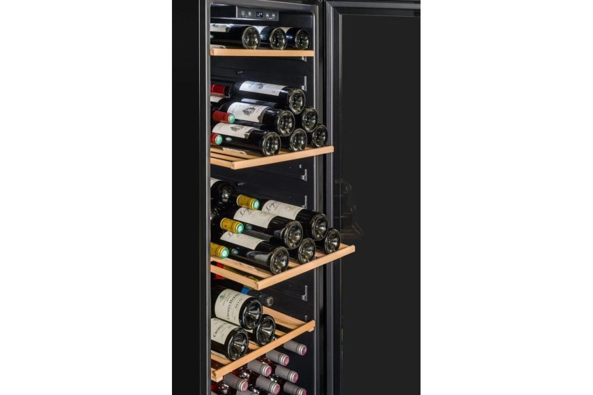 Монотемпературный шкаф La Sommeliere SLS106