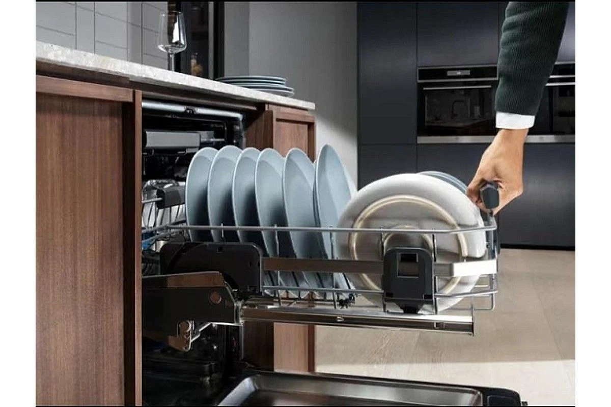 Встраиваемая посудомоечная машина Electrolux KECA7305L