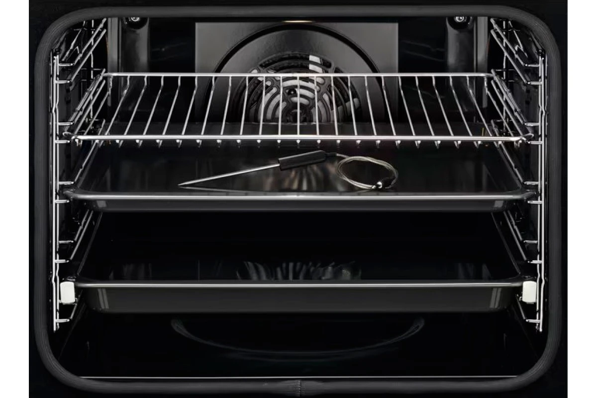 Духовой шкаф Electrolux EOE8P39WX