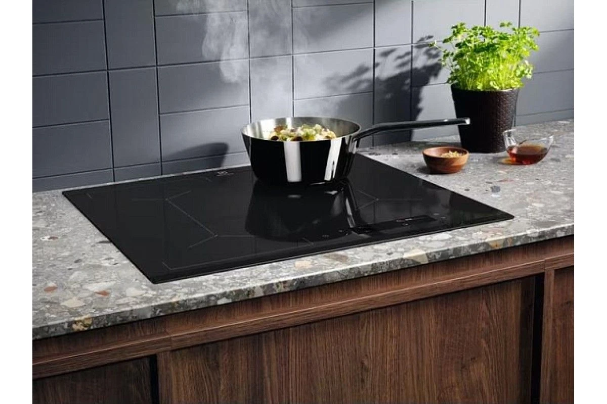 Варочная панель Electrolux EIS 6648