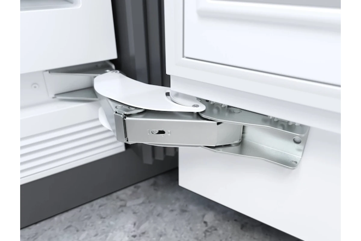 Встраиваемый морозильник Miele F 2812 Vi MasterCool