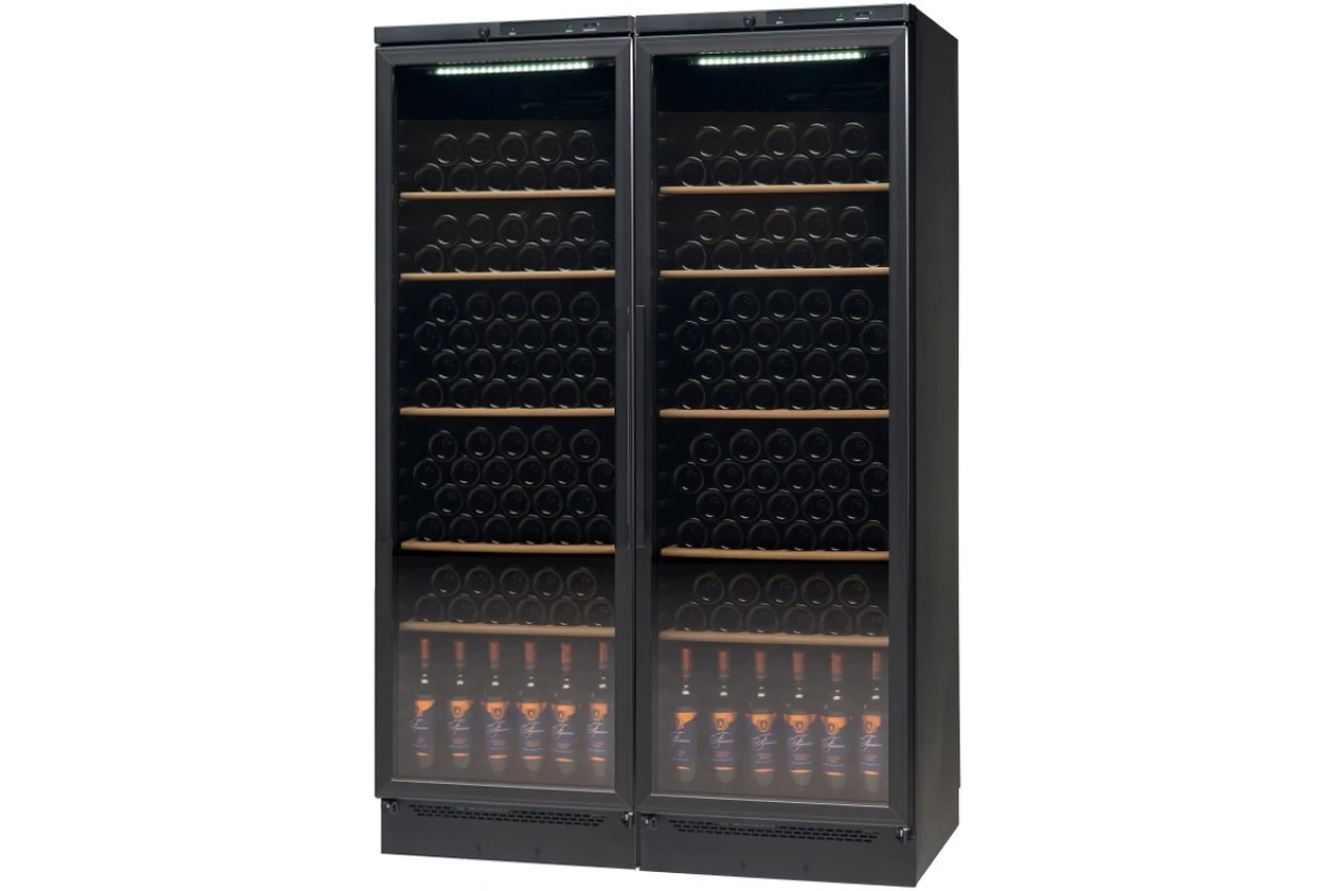 Винный шкаф Vestfrost Solutions VKGSBS 571 B