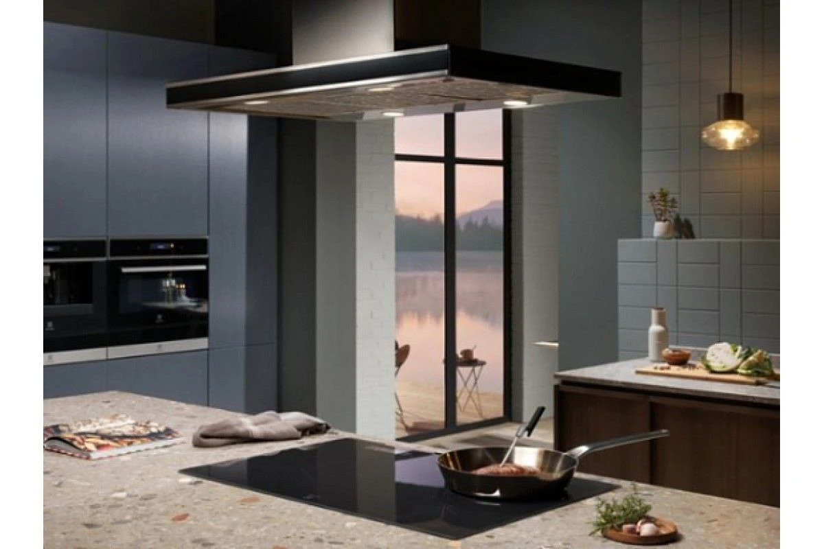 Варочная панель Electrolux EIS8648