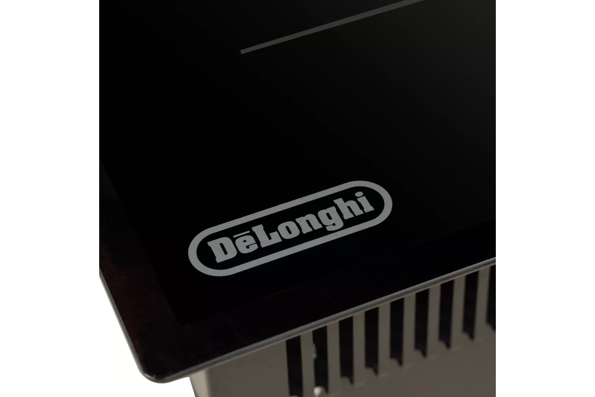 Индукционная варочная панель со встроенной вытяжкой DeLonghi ELETTRA 4B2F TC ARIA
