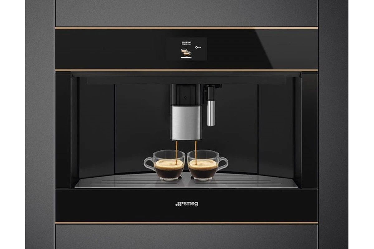 Встраиваемая кофемашина Smeg CMS4604NR