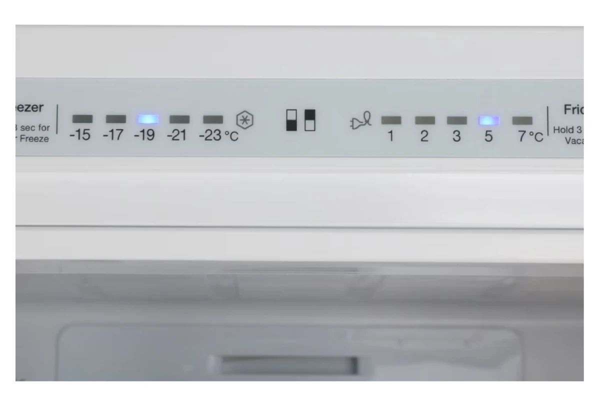 Холодильник Samsung RB29FSRNDWW