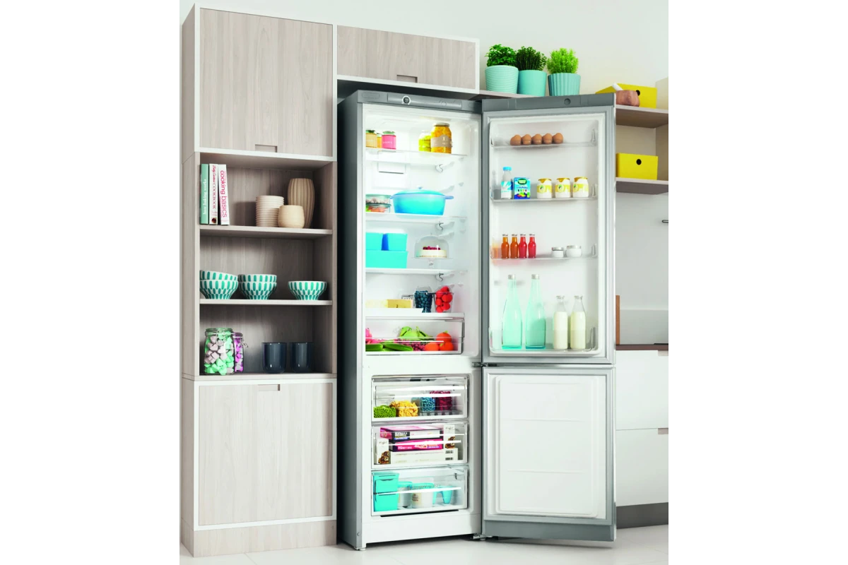 Холодильник Indesit ITS 4200 G