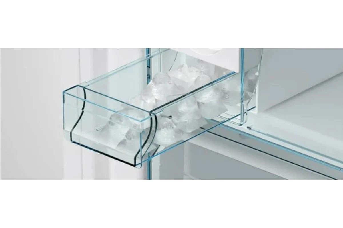 Двухкамерный холодильник Bosch KGD86AW31U