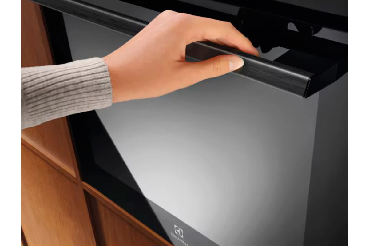 Духовой шкаф Electrolux LOE8H39Z