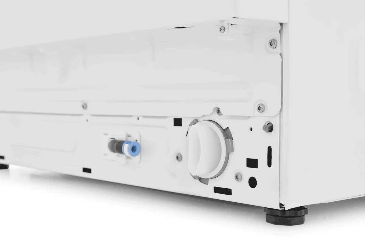 Встраиваемая стиральная машина Hotpoint BI WMHD 8482 V