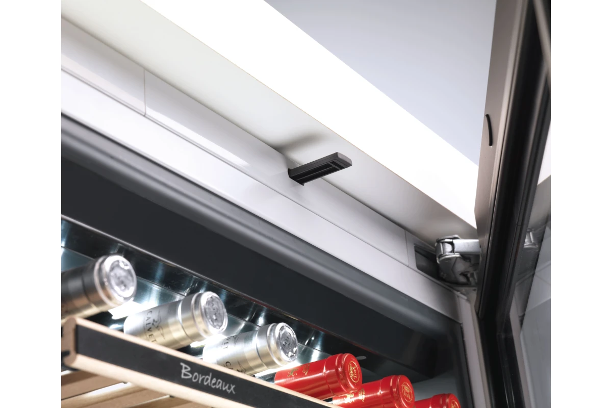 Винный холодильник Miele KWT 6322 UG-1