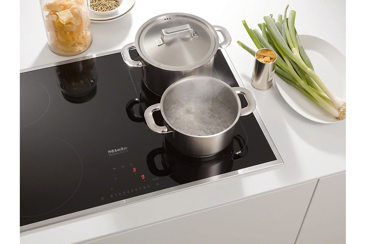Индукционная варочная панель Miele KM6347