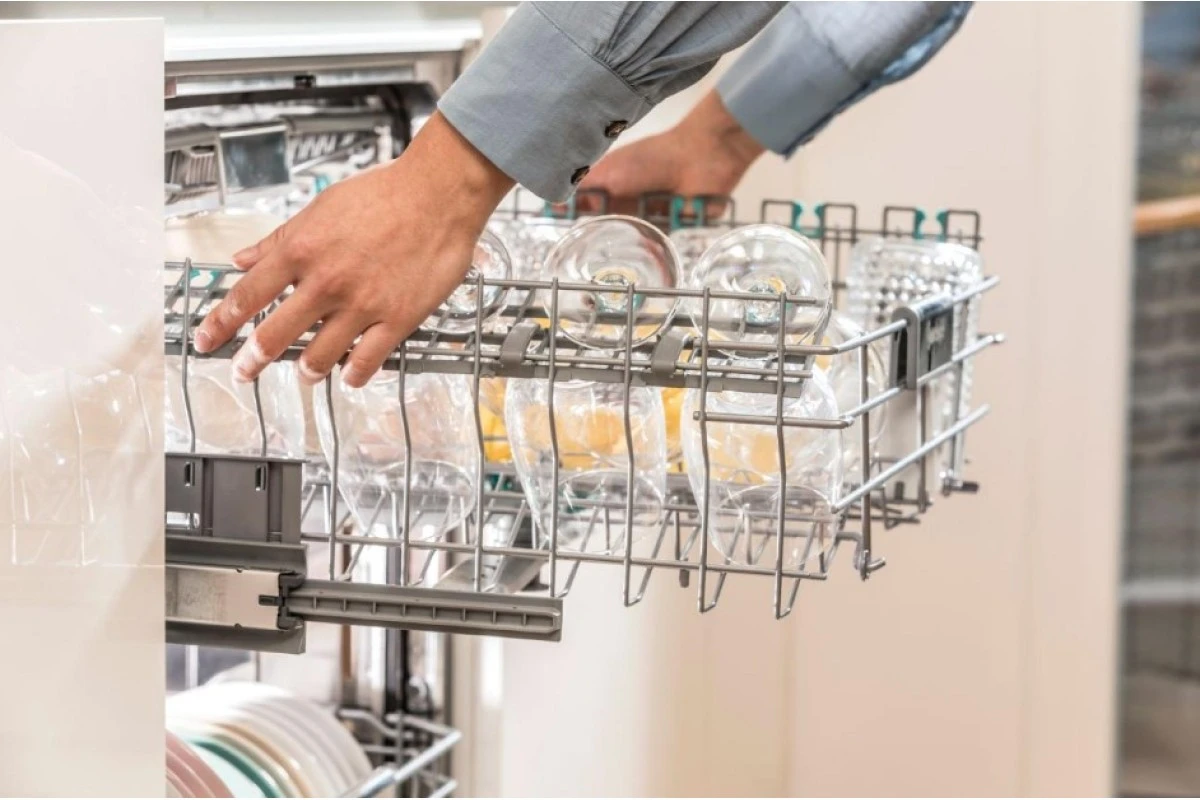 Встраиваемая посудомоечная машина Gorenje GV643D90