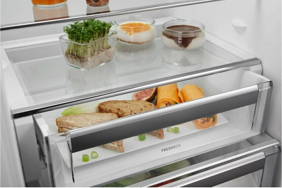 Встраиваемый холодильник Electrolux RNS9TE19S