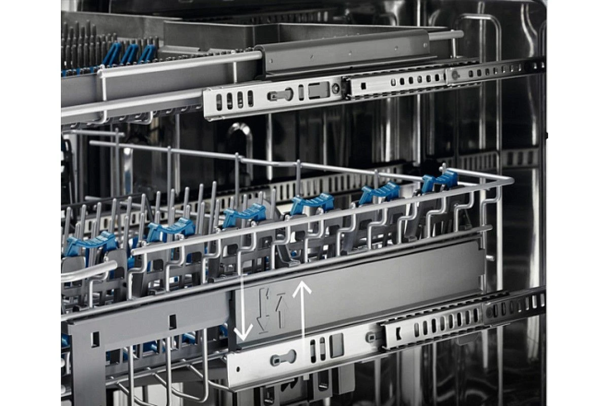 Встраиваемая посудомоечная машина Electrolux EMM23102L