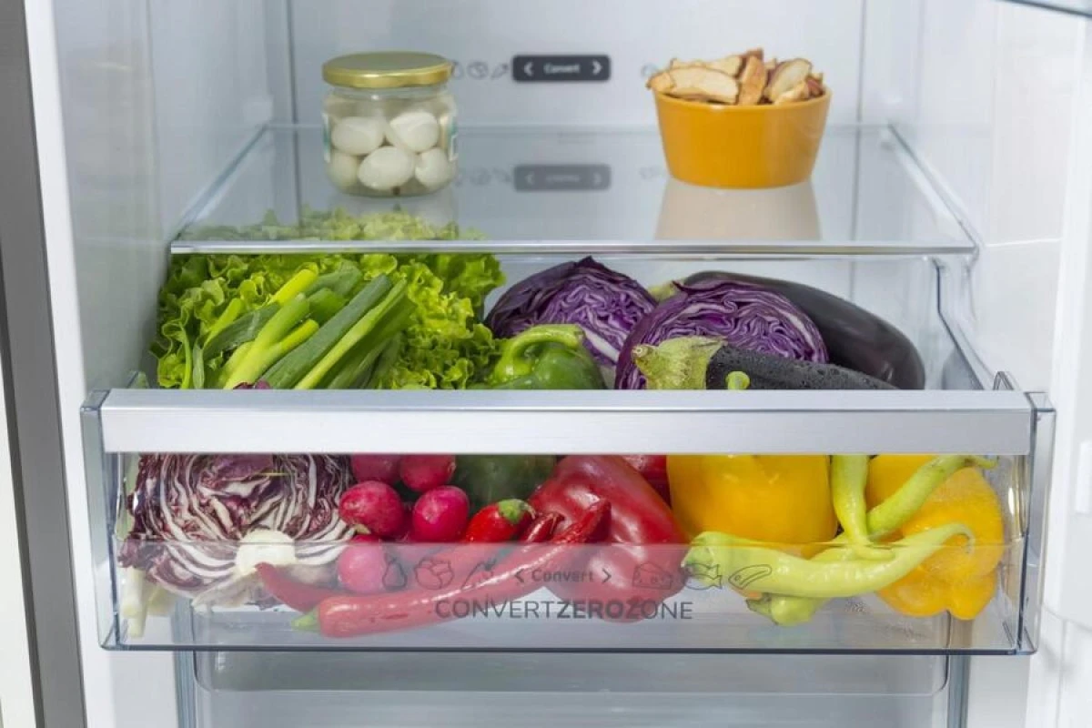 Отдельностоящий двухкамерный холодильник Gorenje NRC6203SXL5