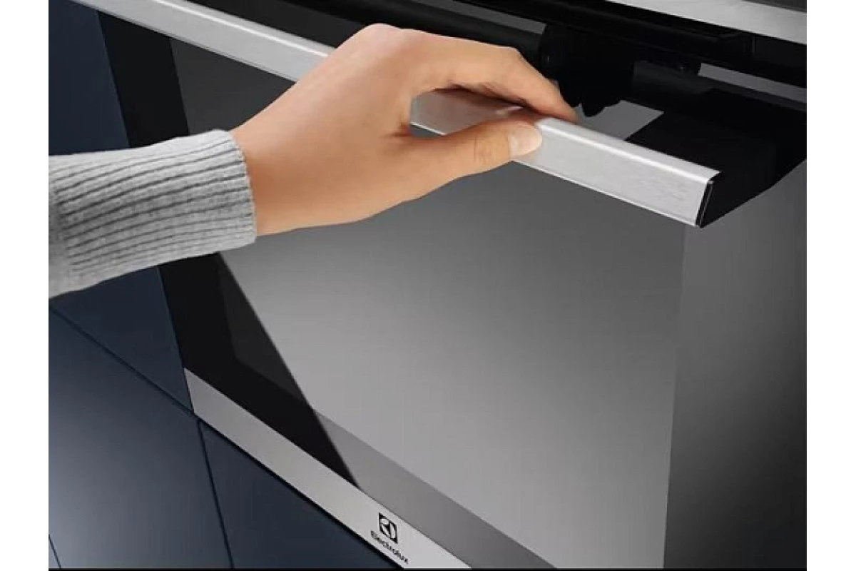 Духовой шкаф Electrolux EOF5H40BX