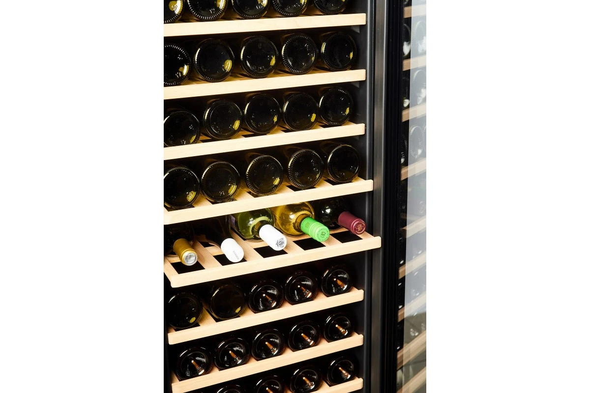 Однозонный шкаф Vinosafe VSF51AM