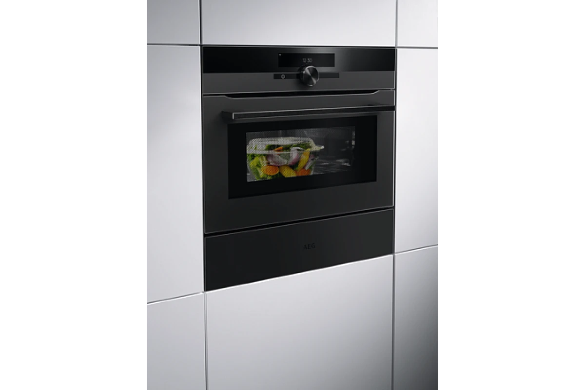 Компактный духовой шкаф AEG KMK965090T