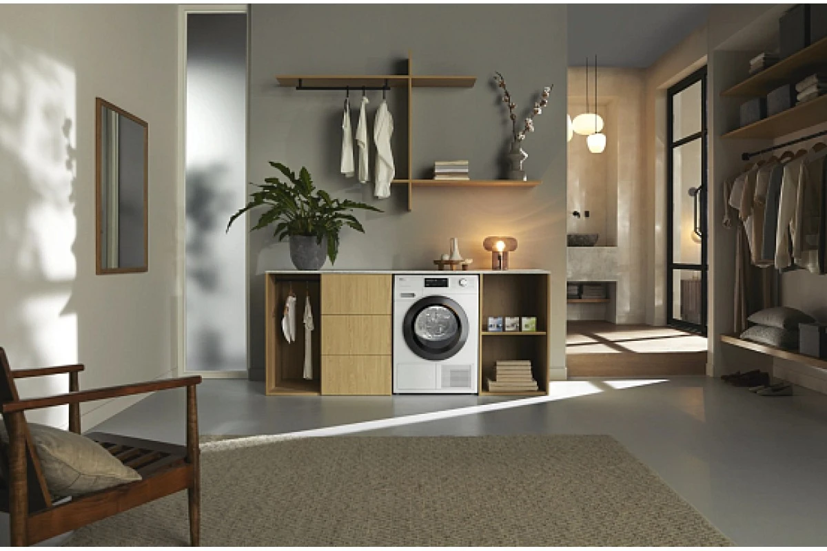 Сушильная машина Miele TCL790WP