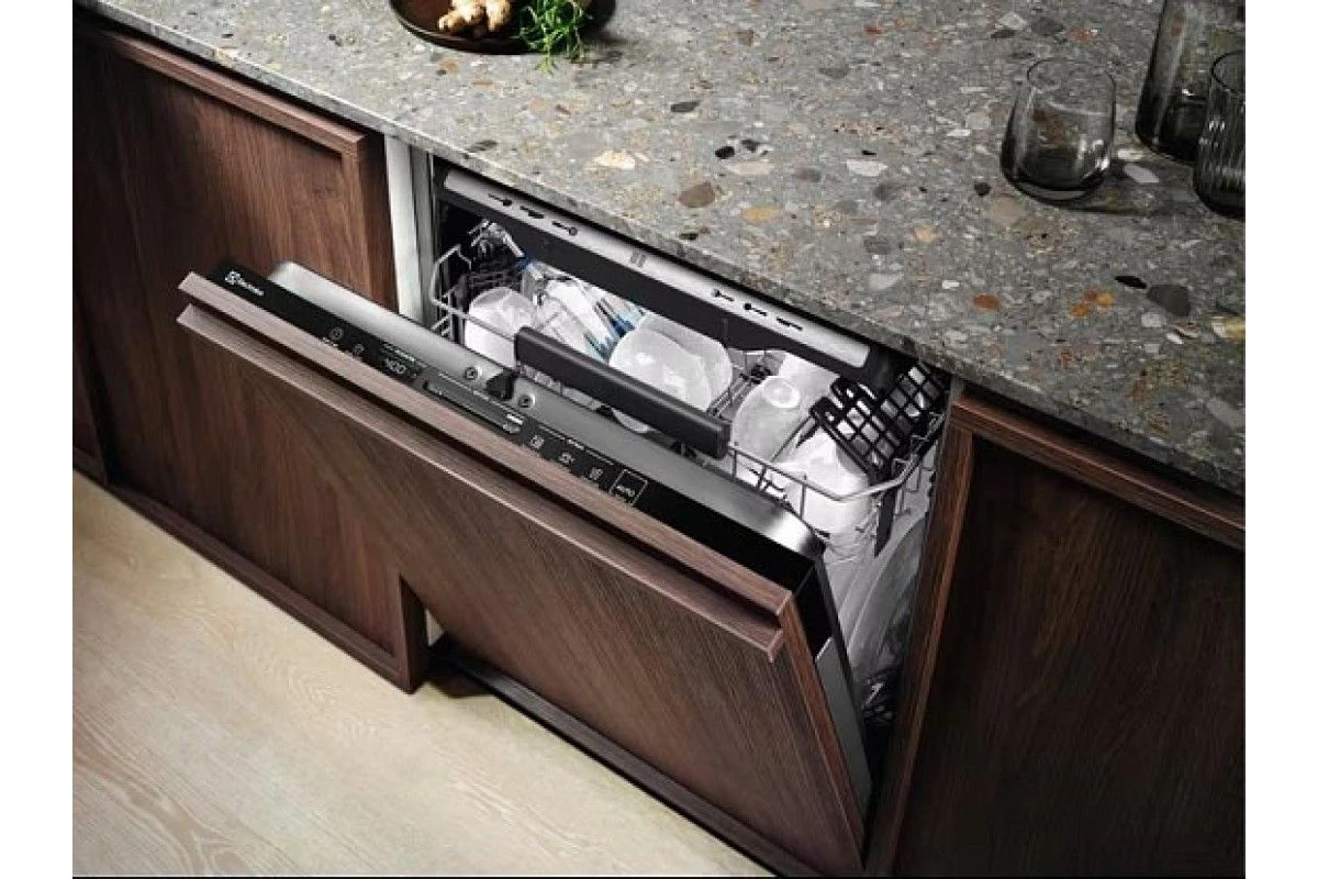 Встраиваемая посудомоечная машина Electrolux KEGB9305L