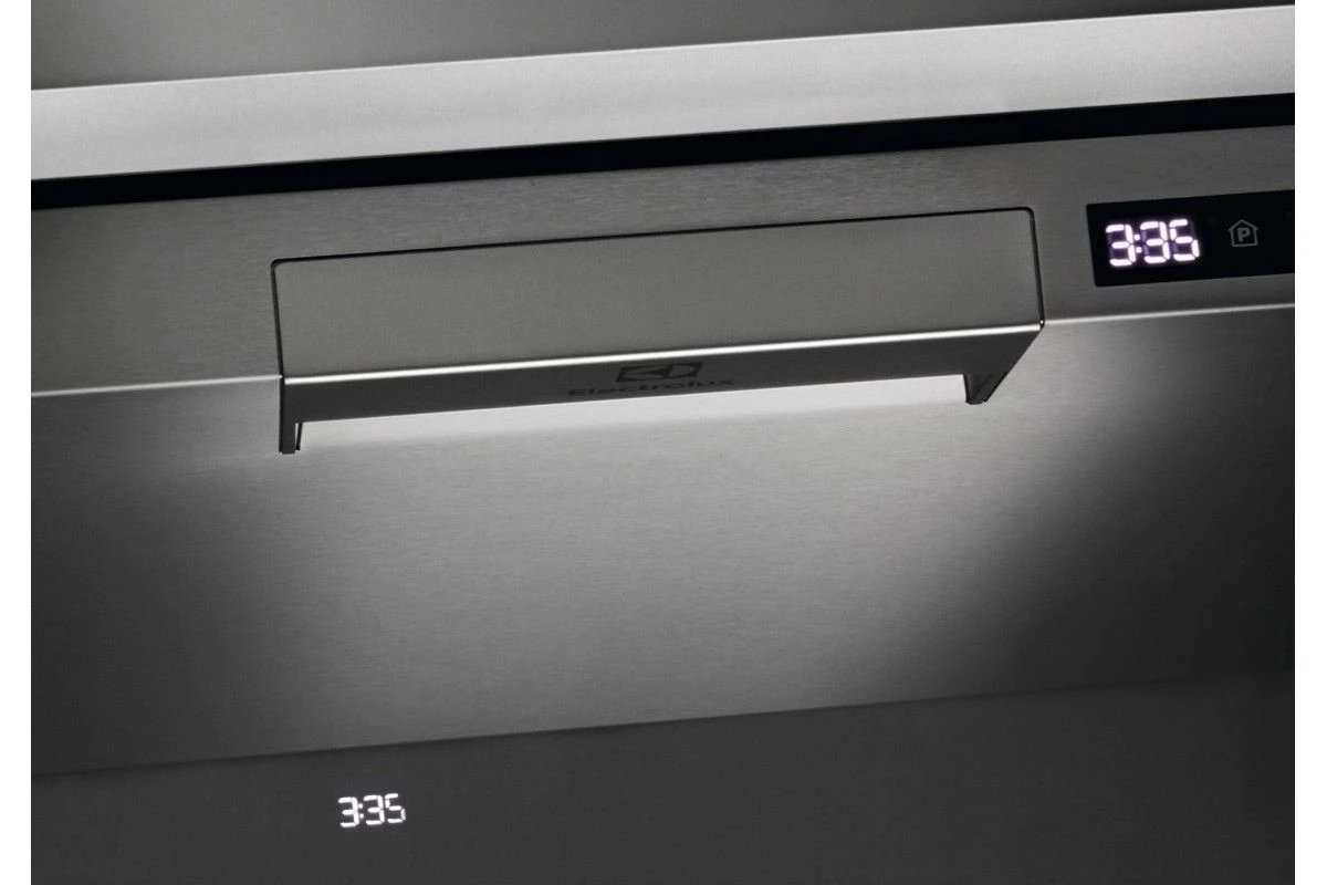 Встраиваемая посудомоечная машина Electrolux EEG88600W
