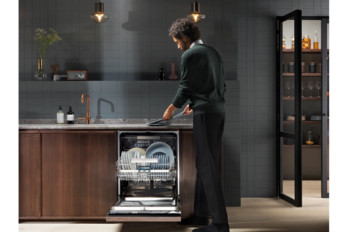 Встраиваемая посудомоечная машина Electrolux EEC967310L