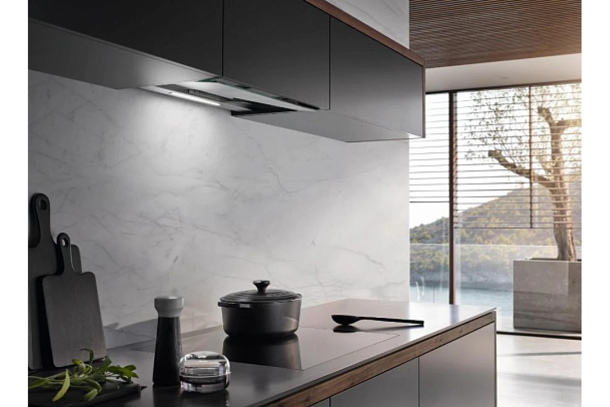 Встраиваемая вытяжка Miele DAS 4640