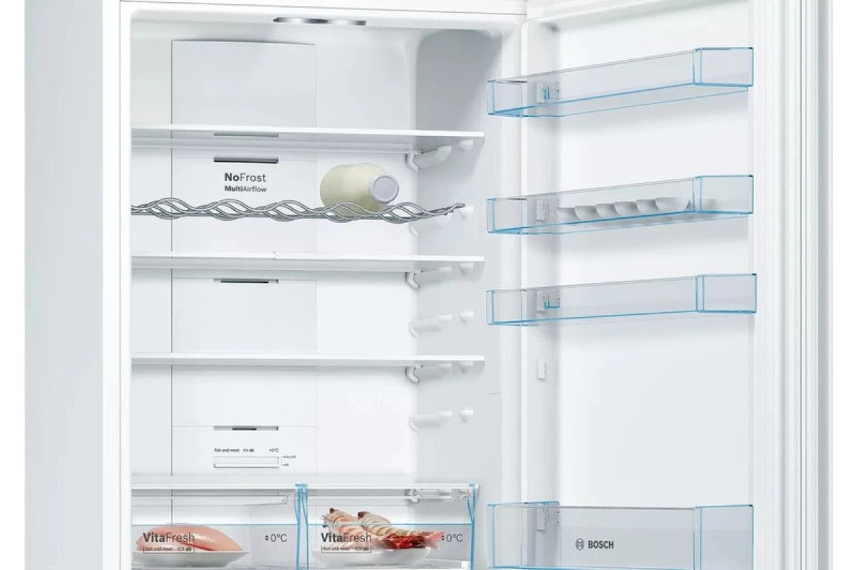 Двухкамерный холодильник Bosch KGN49XWEA