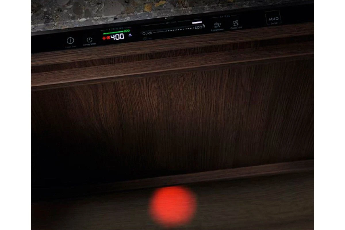 Встраиваемая посудомоечная машина Electrolux EEC67310L