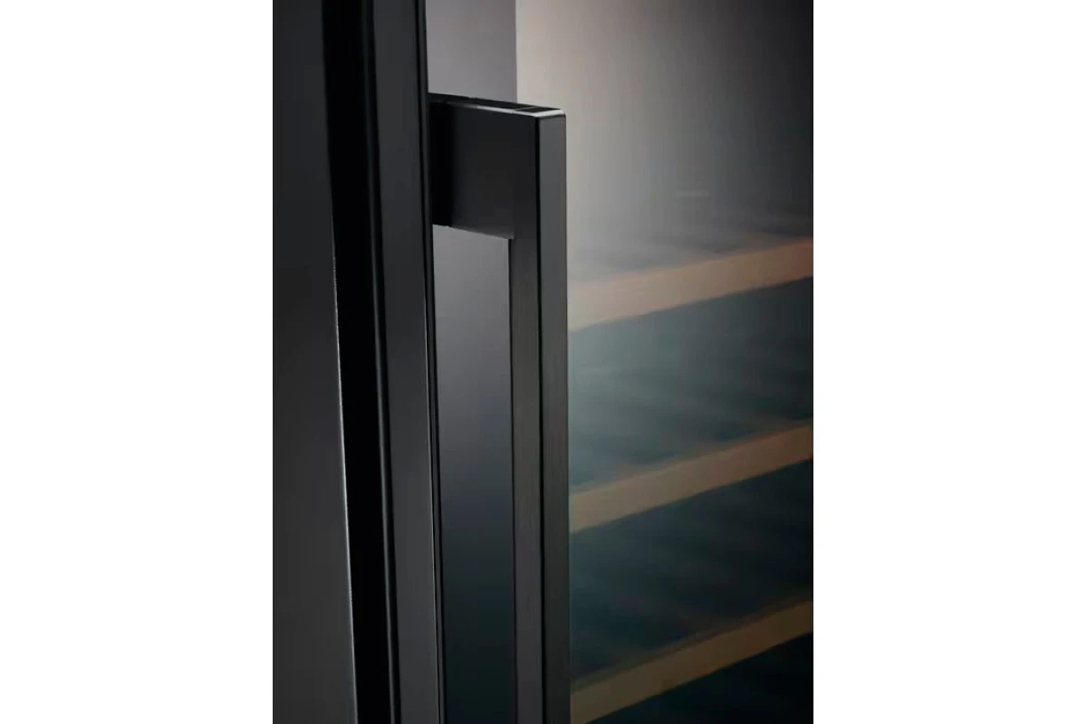 Встраиваемый винный шкаф Electrolux EWS4052B5B