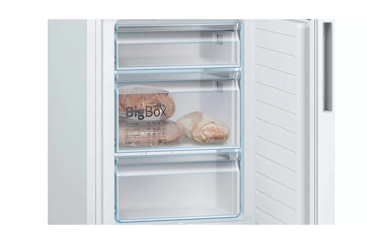 Двухкамерный холодильник Bosch KGE36AWCA