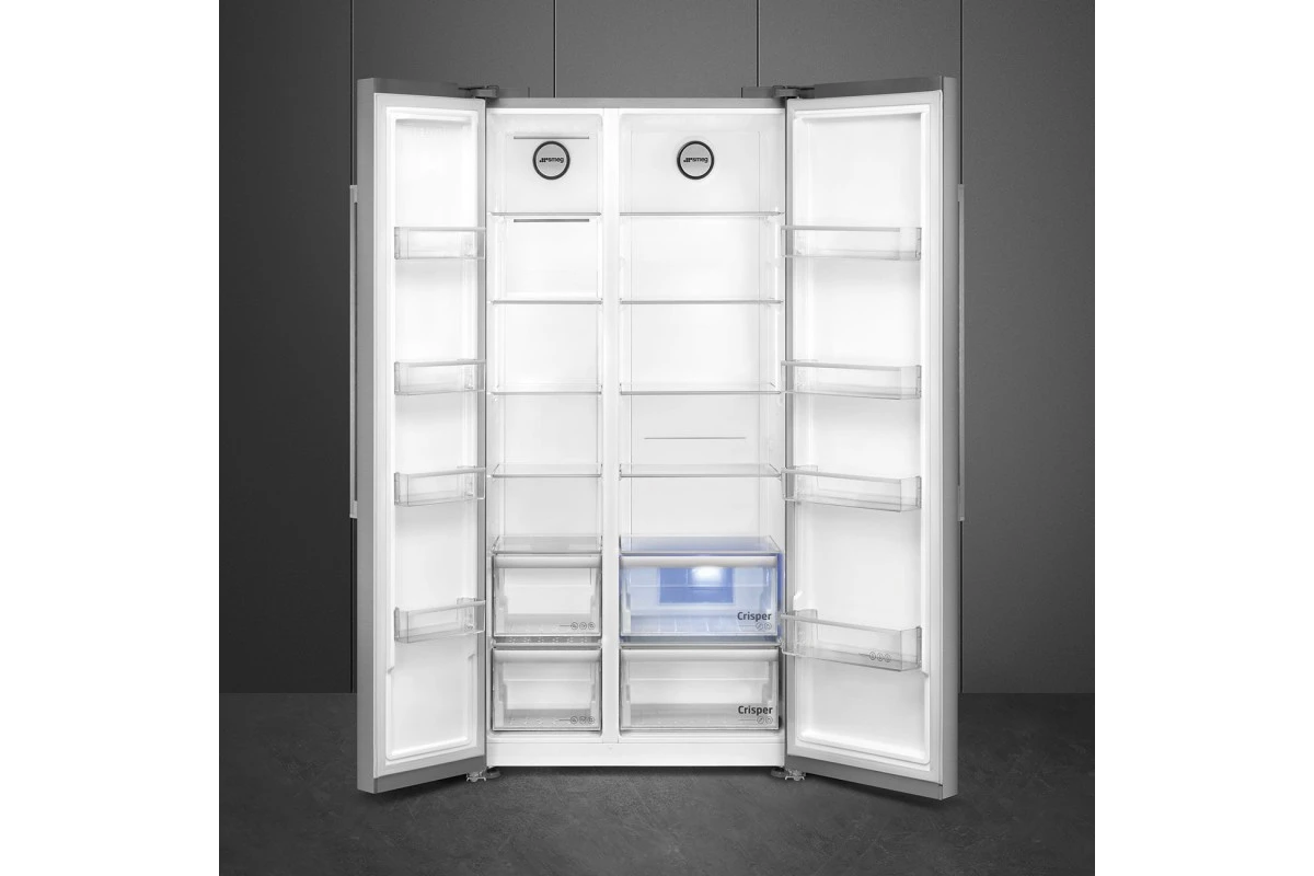 Холодильник Side-by-Side Smeg SBS63XDE