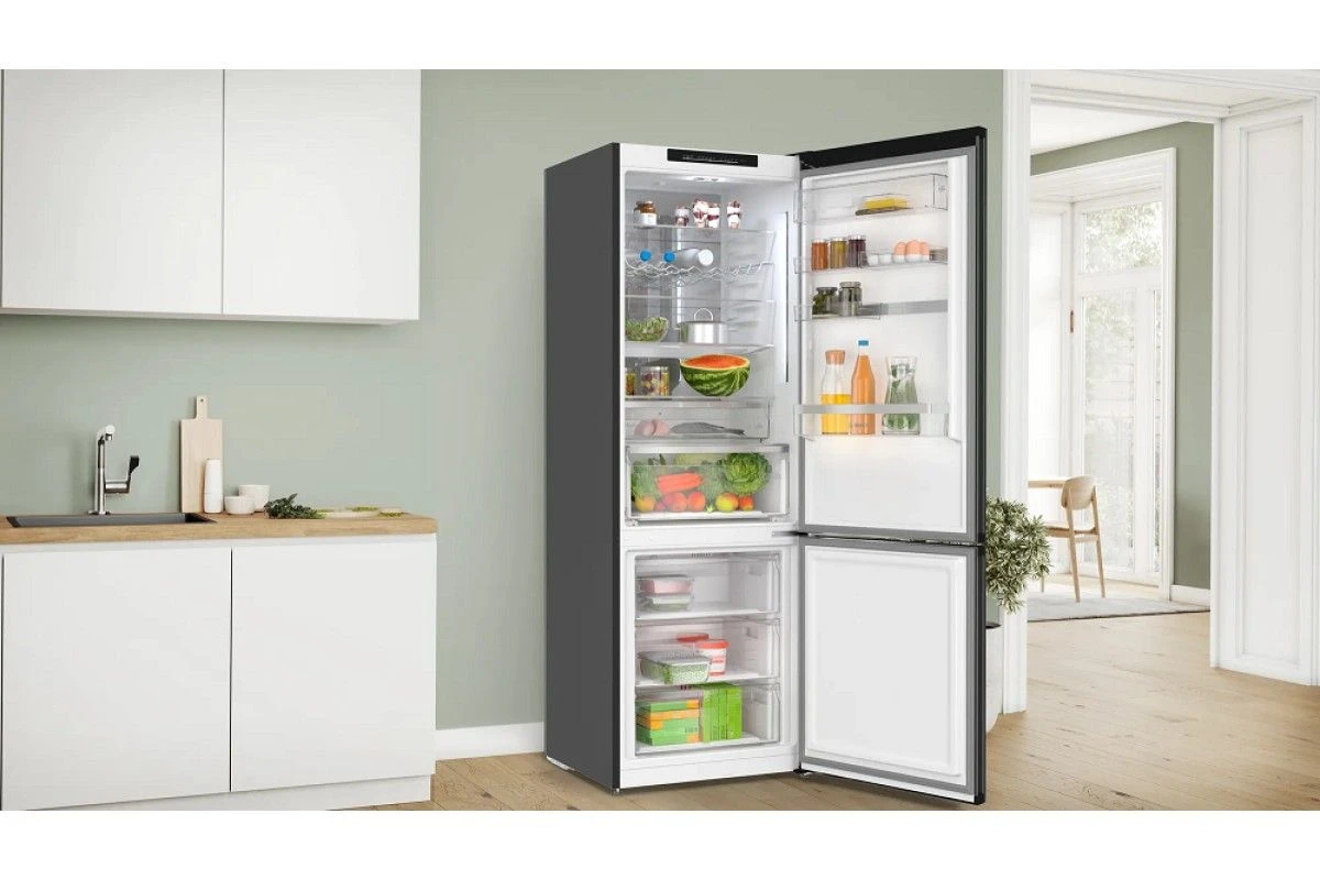 Двухкамерный холодильник Bosch KGN49LBCF