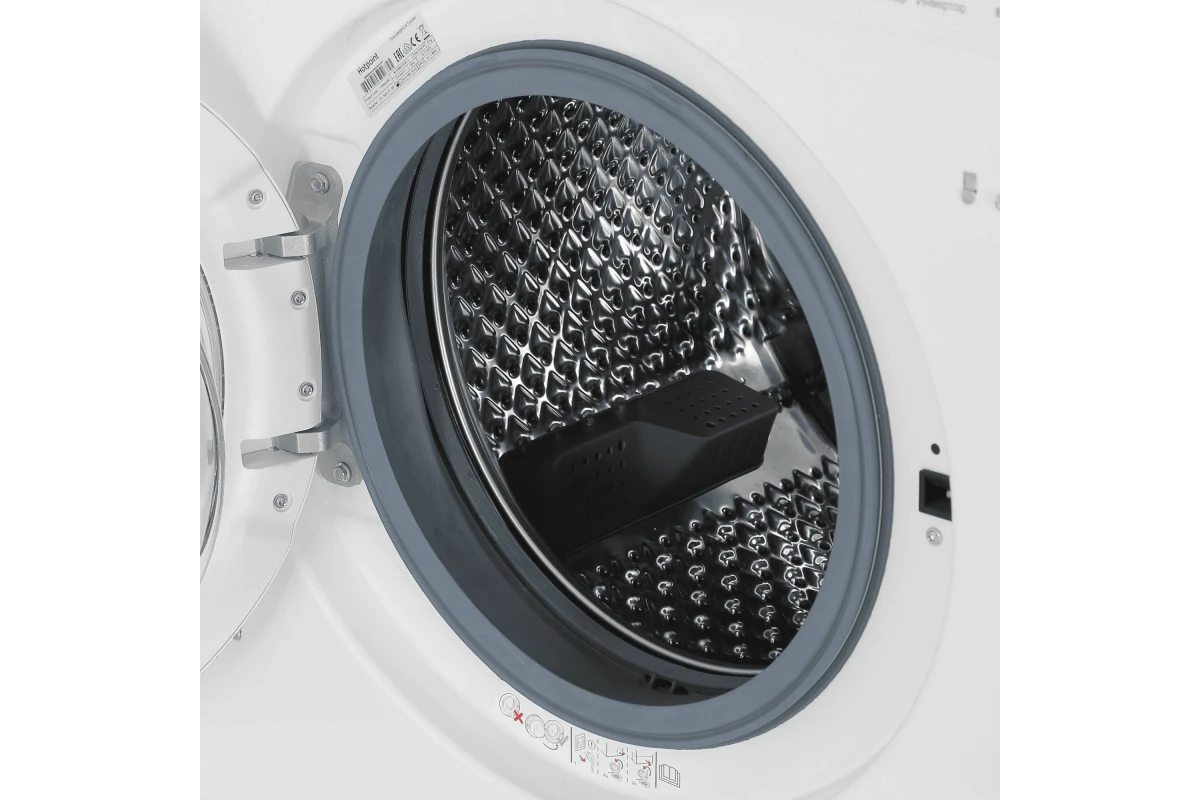 Встраиваемая стиральная машина Hotpoint BI WMHD 8482 V
