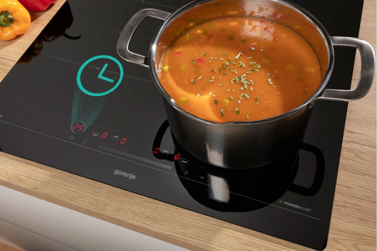 Независимая индукционная варочная панель Gorenje ISC645BSC