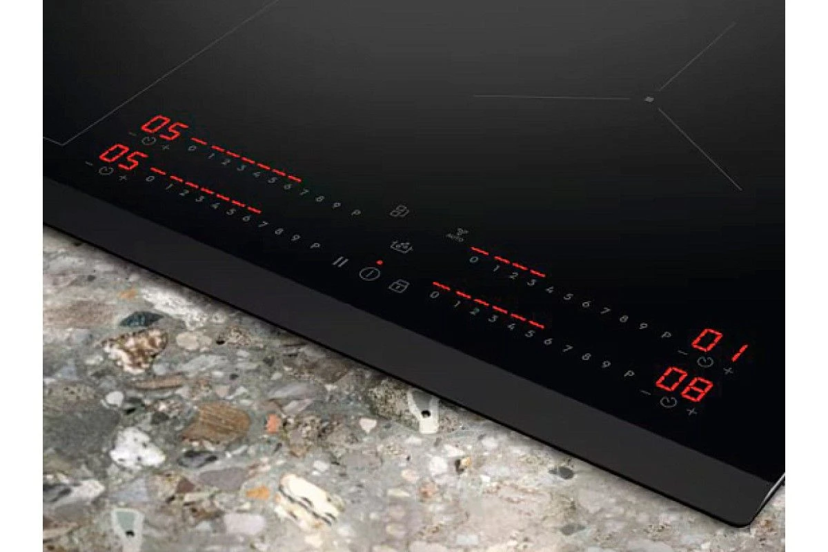 Индукционная варочная панель Electrolux EIS82453