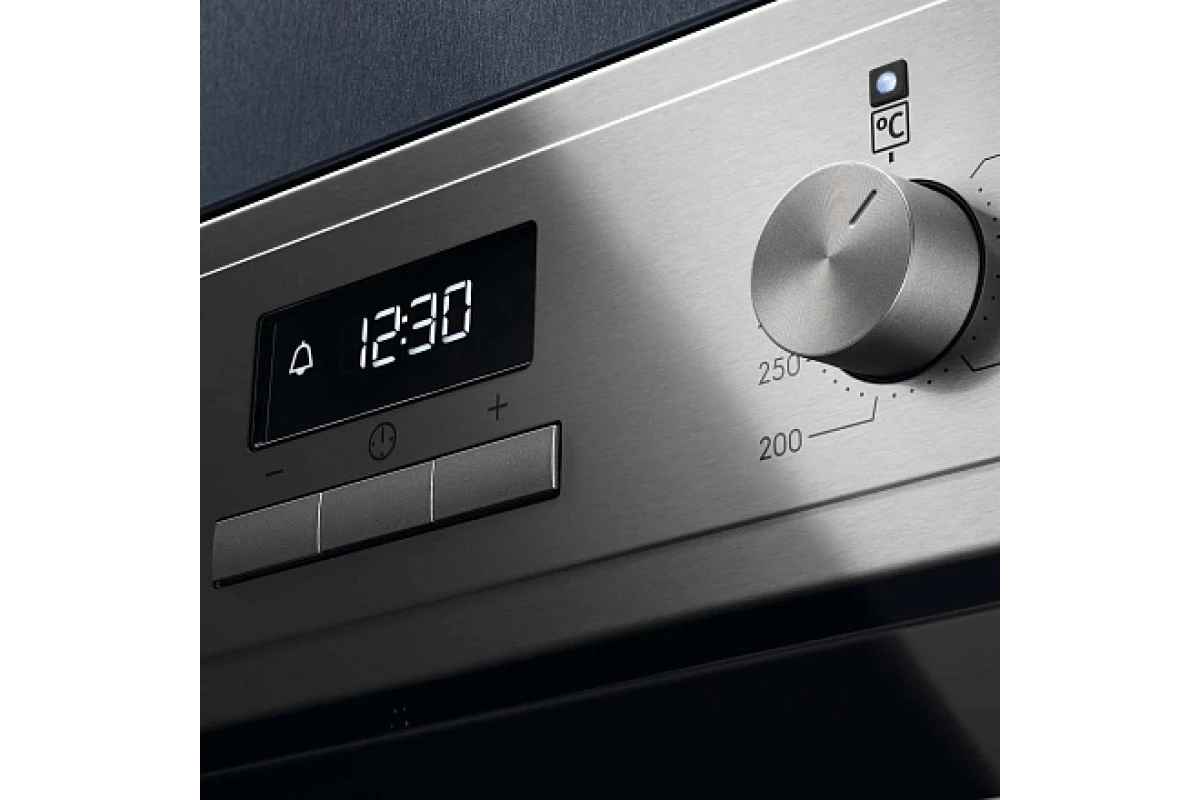 Духовой шкаф Electrolux OEF3H50X