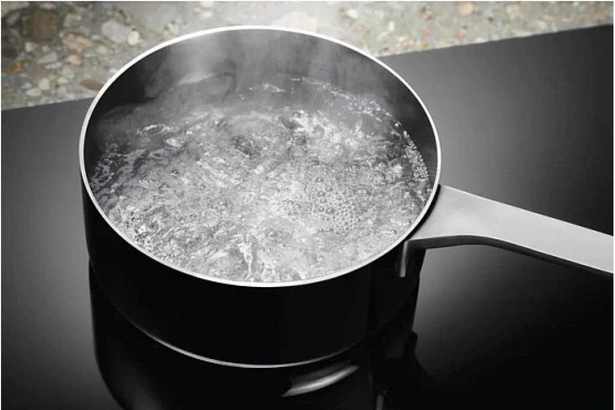 Варочная панель Electrolux EIS62443