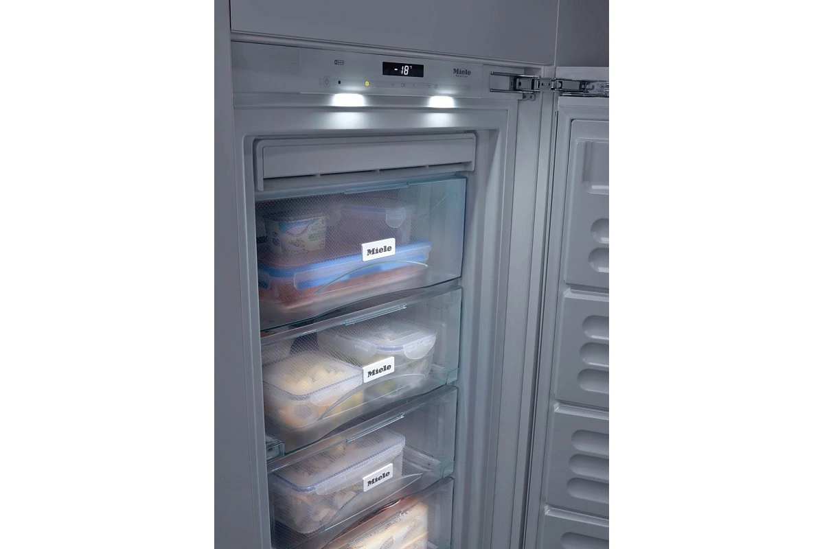 Морозильник Miele FNS37402i