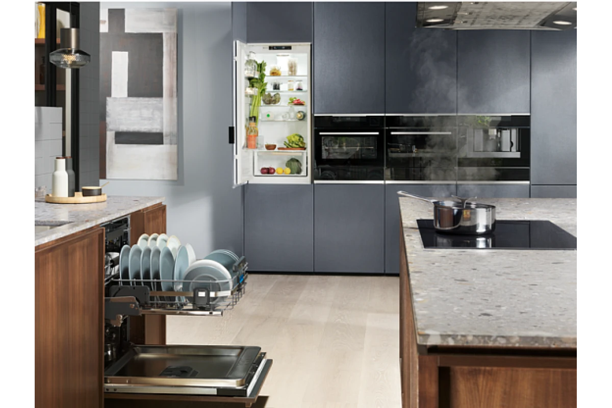 Встраиваемая посудомоечная машина Electrolux EEC967310L
