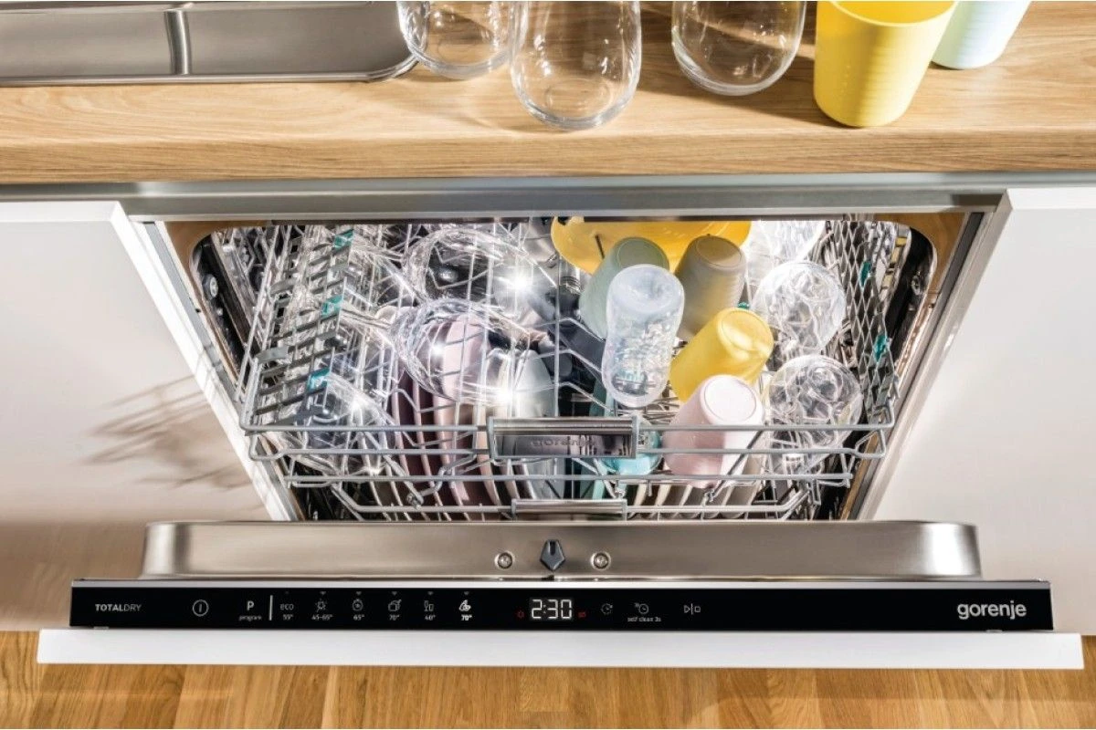 Встраиваемая посудомоечная машина Gorenje GV643D90