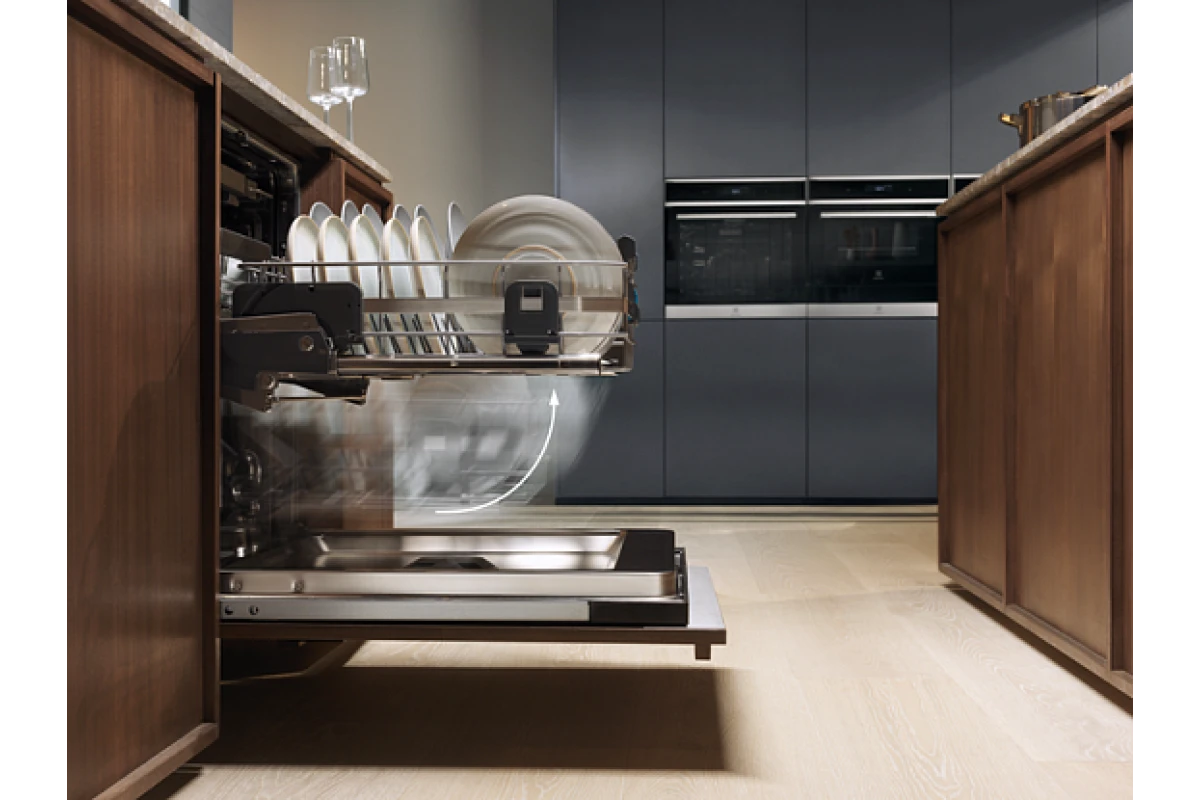 Встраиваемая посудомоечная машина Electrolux EEC967310L