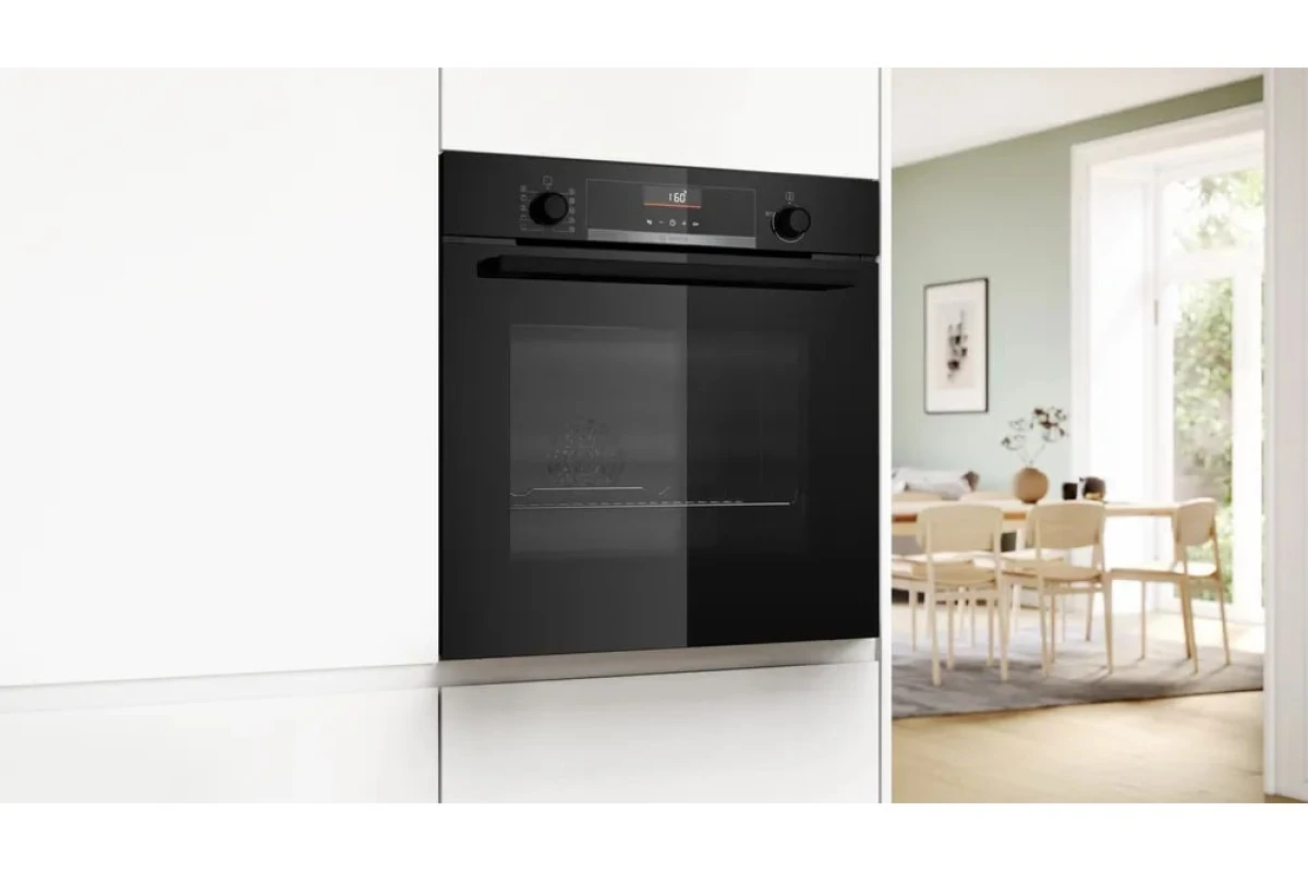 Духовой шкаф Bosch HBG536EB3